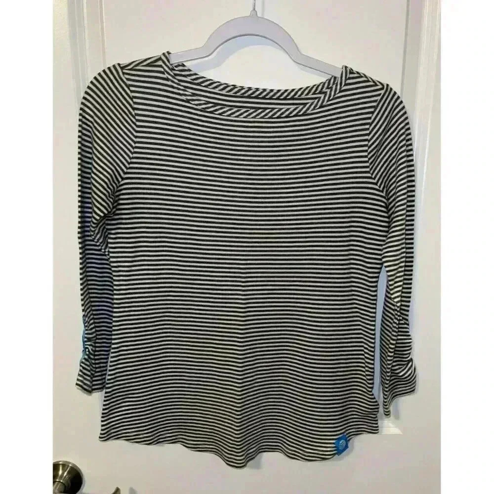 Lands End The outfitters Gray Striped Size XSmall Long Sleeve blue tab Tshirt